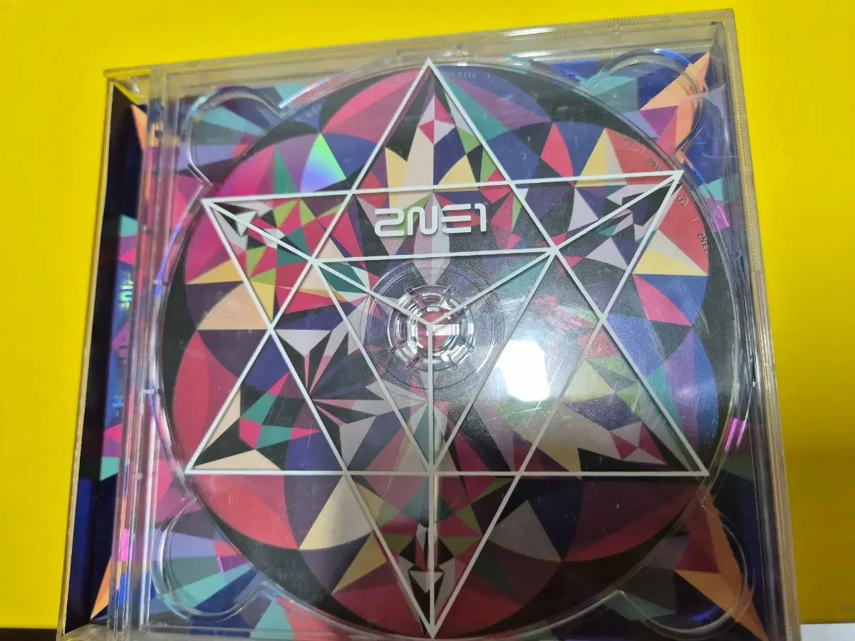 2NE1 NEW album crush CD | 브랜드 중고거래 플랫폼, 번개장터